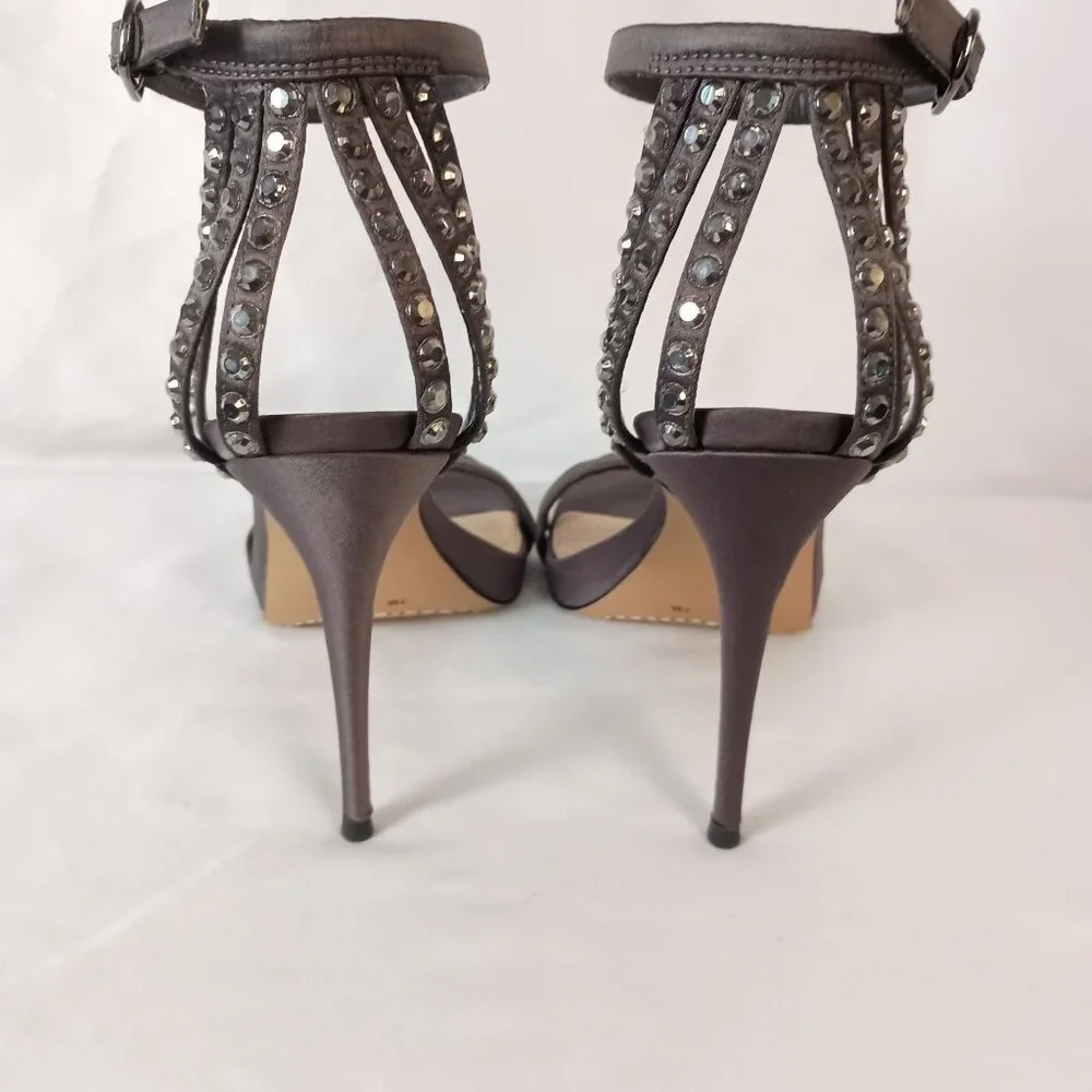 Vince Camuto Daphery Rhinestone Embellished Sandals Size 7 Gray NWOB - Picture 3 of 9